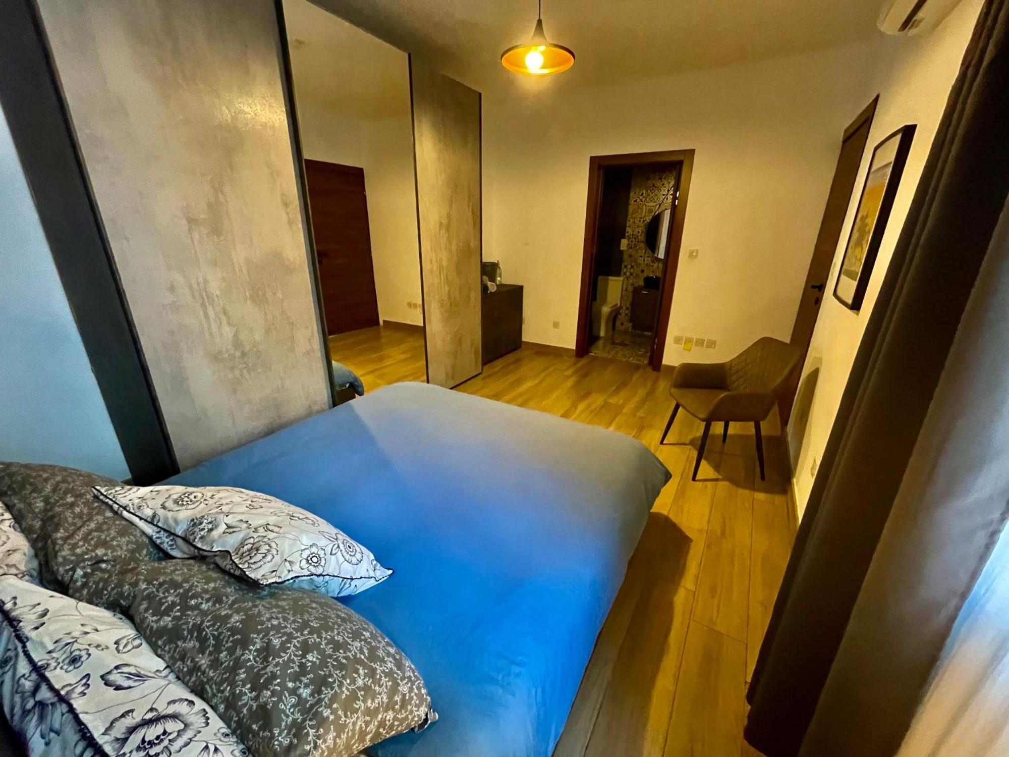 Airport Accommodation Bedroom With Your Own Private Bathroom Self Check In And Self Check Out Air-Condition Included Mqabba ภายนอก รูปภาพ